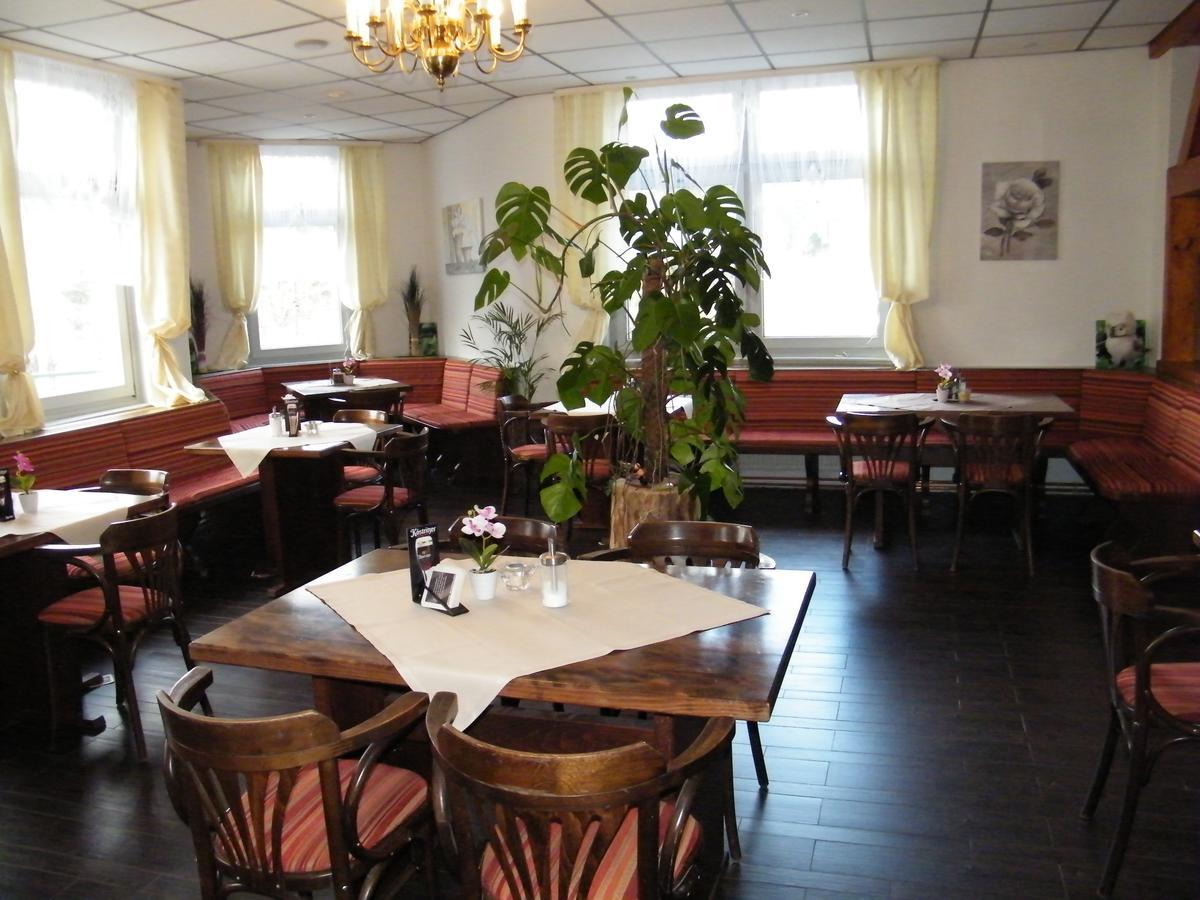 Hotel Restaurant Hohe Tanne Grossbreitenbach Екстер'єр фото